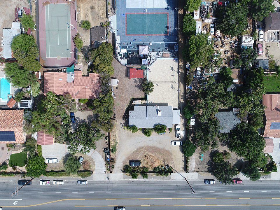 2nd image of 20737 Parthenia St