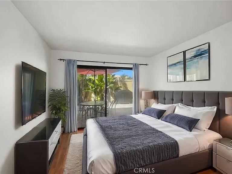 25712 Le Parc #21 — Photo 2