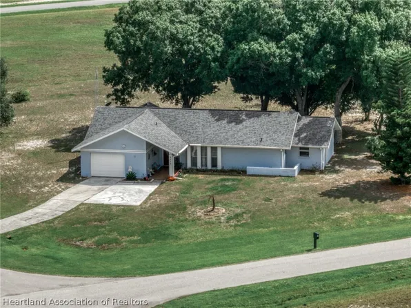 8316 Hampshire Dr, Sebring, FL 33876