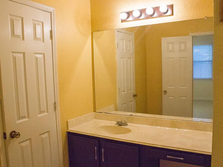 7212 Park Creek Cir W — Photo 16