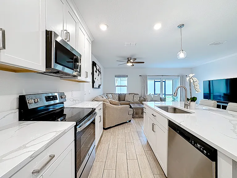 5649 Tripoli Dr — Photo 9