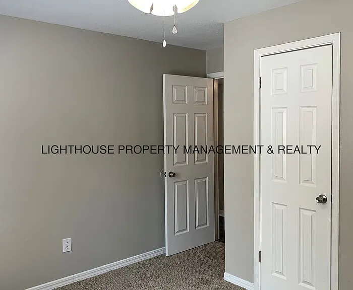 458 Crabapple Ct #C — Photo 12