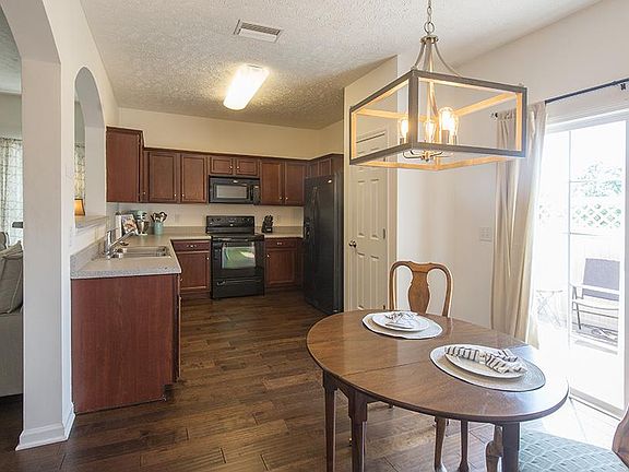 5th image of 8622 Altesse Way