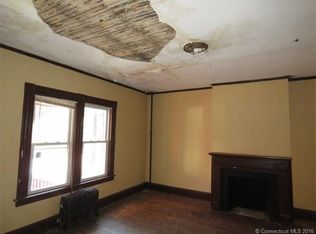 373 Laurel St, Hartford, CT 06105