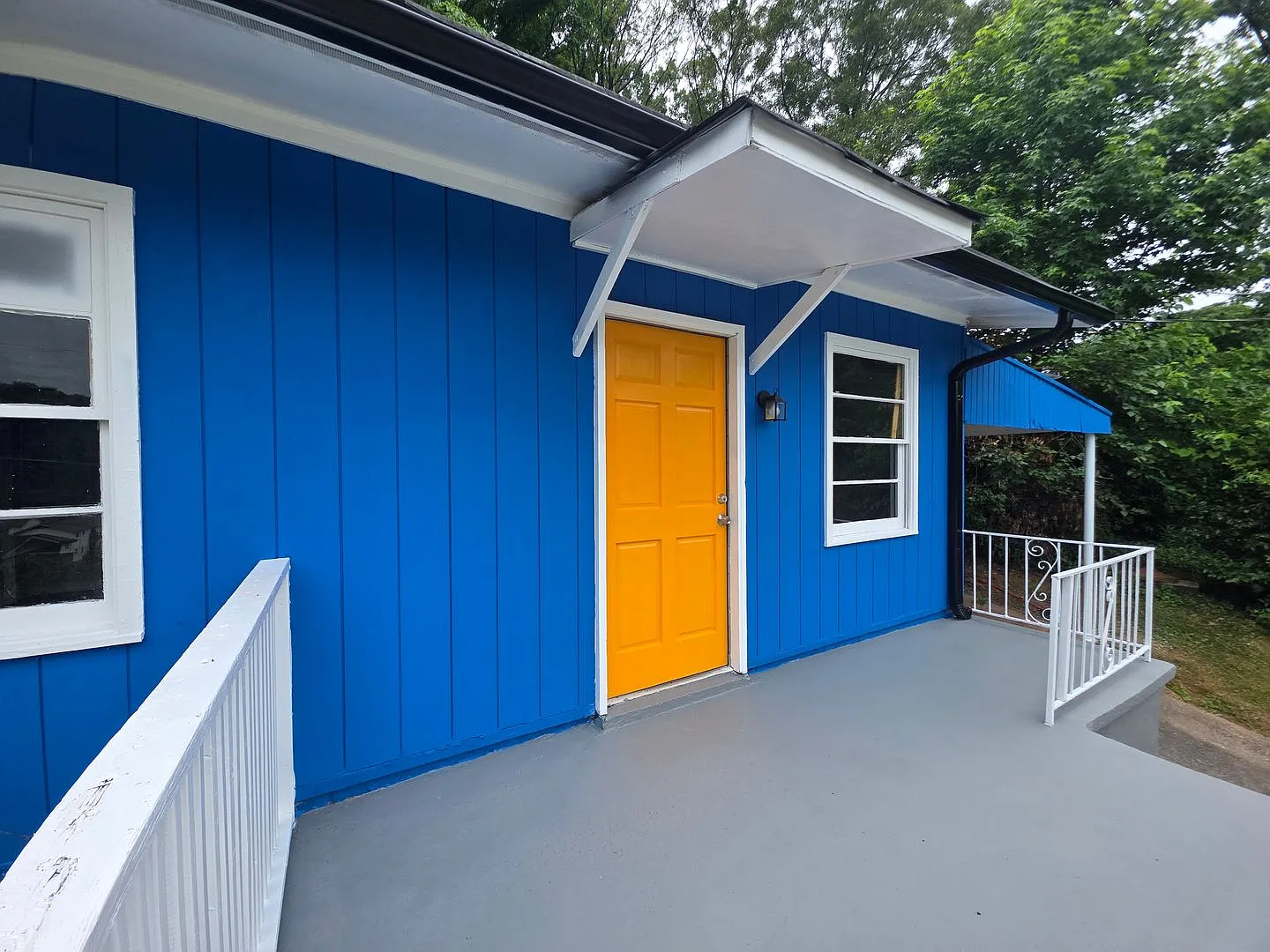 Fantastic 3/1 Bungalow Near Langford Park - Housing Vouchers Accepted — Photo 3