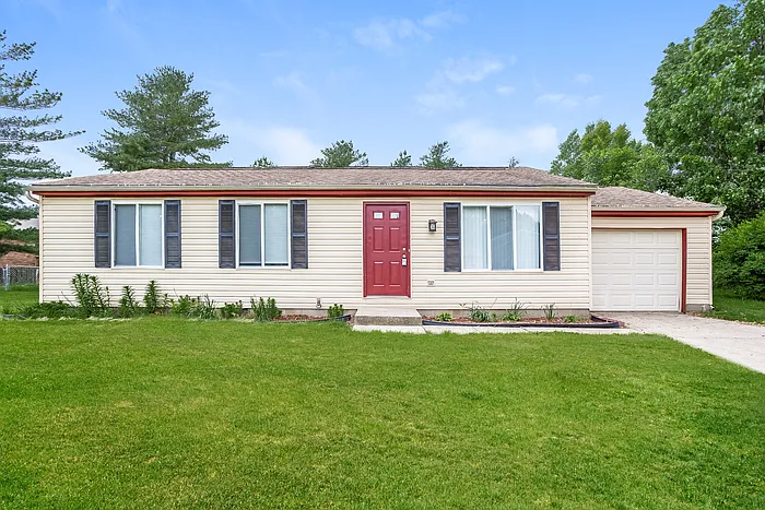 11325 E Dunshire Dr photo 1
