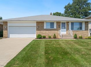6880 Lynett Dr, Parma, OH 44129