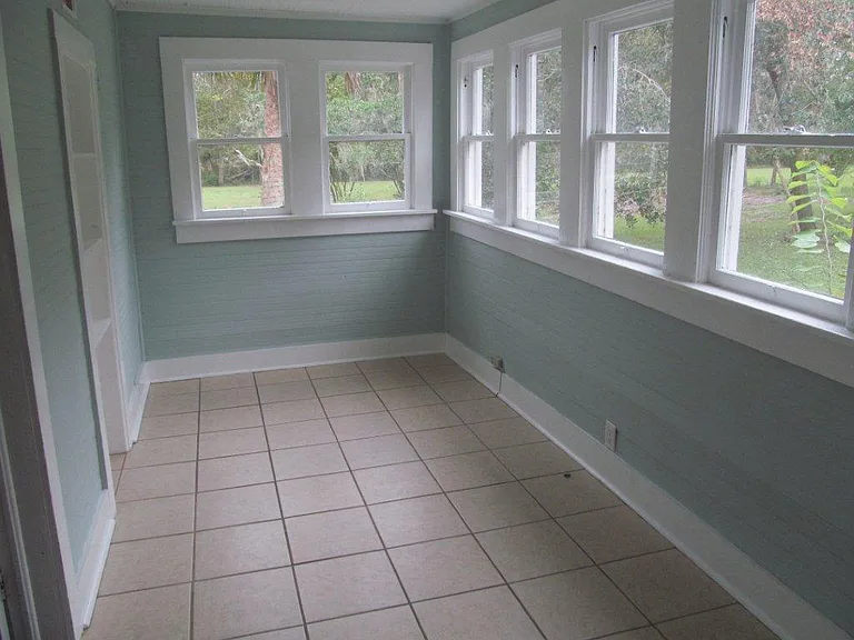500 Bedell Ave — Photo 12