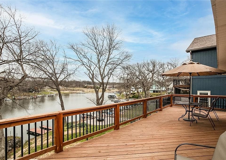 1st image of 82 Beach Dr