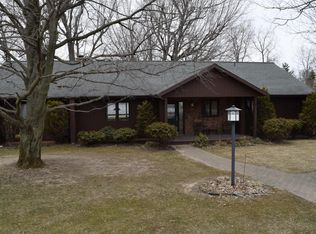 212 Crockett Dr, Quincy, MI 49082