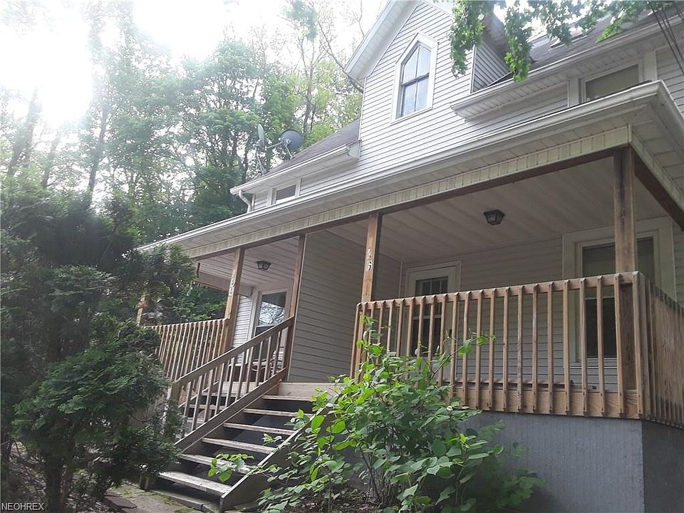 1st image of 146 1/2 W Tallmadge Ave