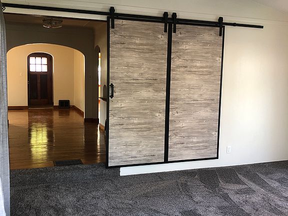 Back living room w/fireplace