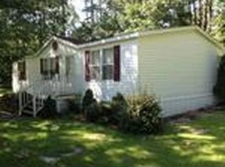 615 Falconwood Dr, Grimesland, NC 27837