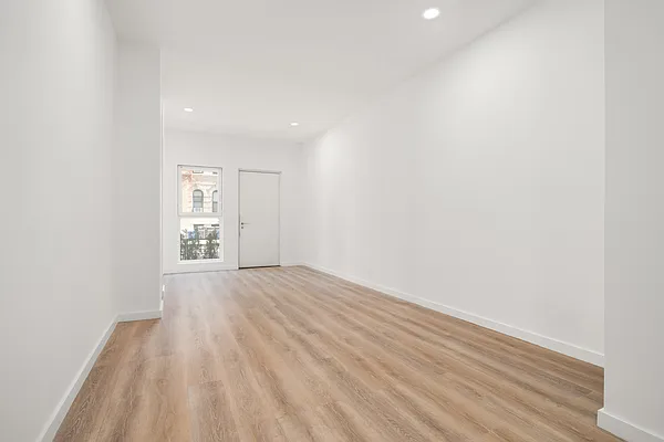 Sold by Compass | media 16