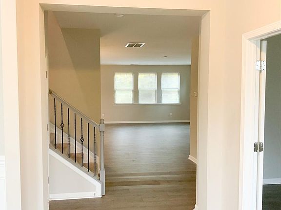 5th image of 461 Moses Dr Lot 363