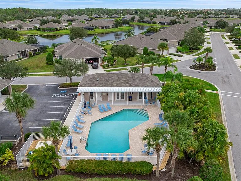 3533 Lakewood Blvd — Photo 40