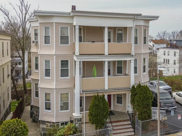 20 Greenock St, Dorchester, MA 02124