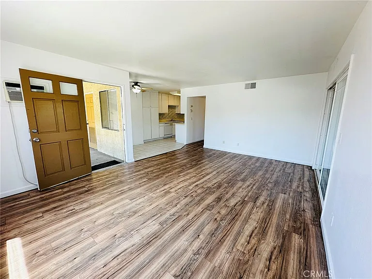 10914 Rincon St — Photo 4