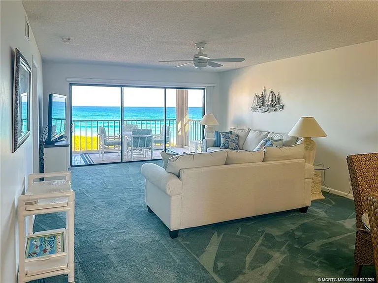 2491 NE Ocean Blvd #302 — Photo 9