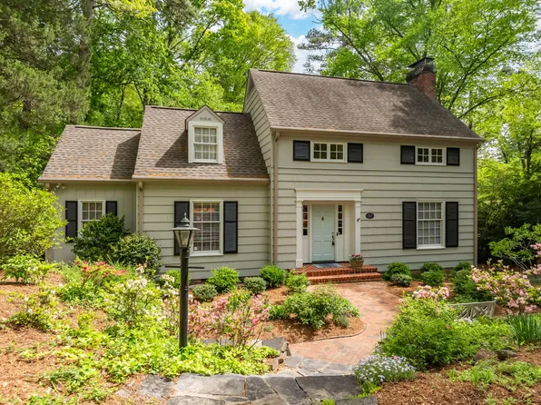 107 Pine Ln, Chapel Hill, NC 27514