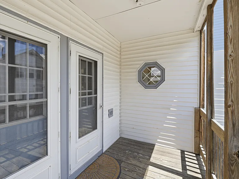 19 1/2 Balcom St #1 — Photo 21