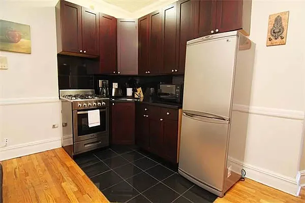 Rented by J PRESTON AND ASSOCIATES INC | media 12