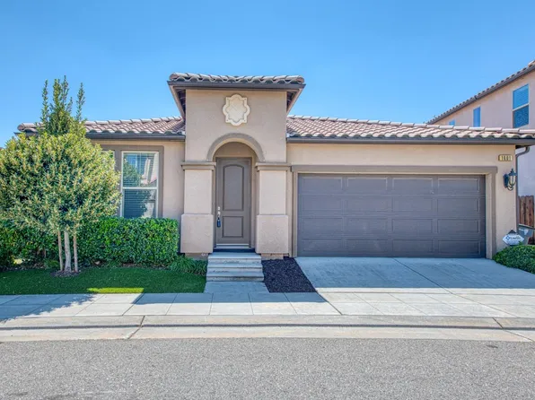 1601 E Green Sage Ave, Fresno, CA 93730