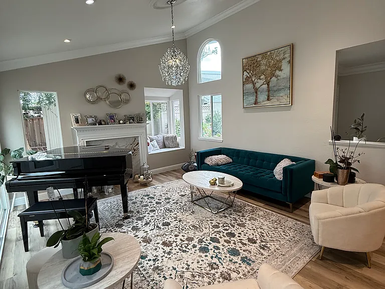 328 Flaming Oak Dr — Photo 3