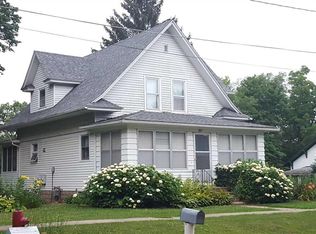 201 E Lincoln St, Mount Carroll, IL 61053