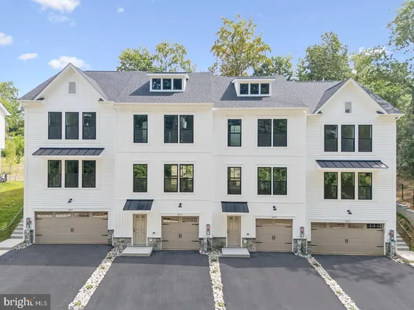 2071 Old Admiral Ct, Annapolis, MD 21401