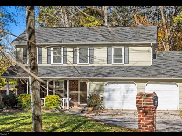 17 Ivy Glen Ct, Greensboro, NC 27406