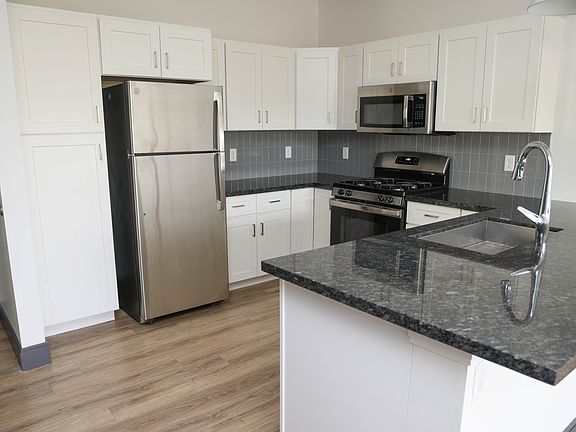2nd image of 864 Seneca St APT 2A