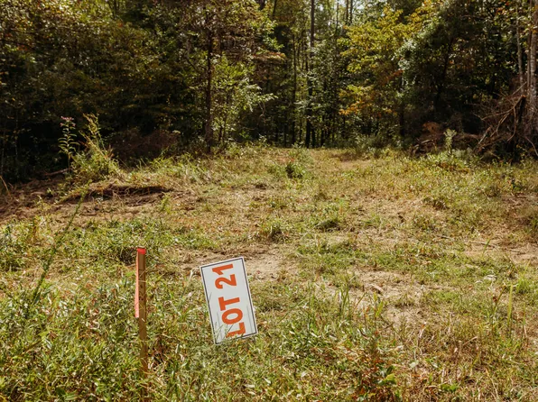 21 Sandy Ridge Rd, Campton, KY 41301