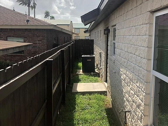 5th image of 95 Galonsky St