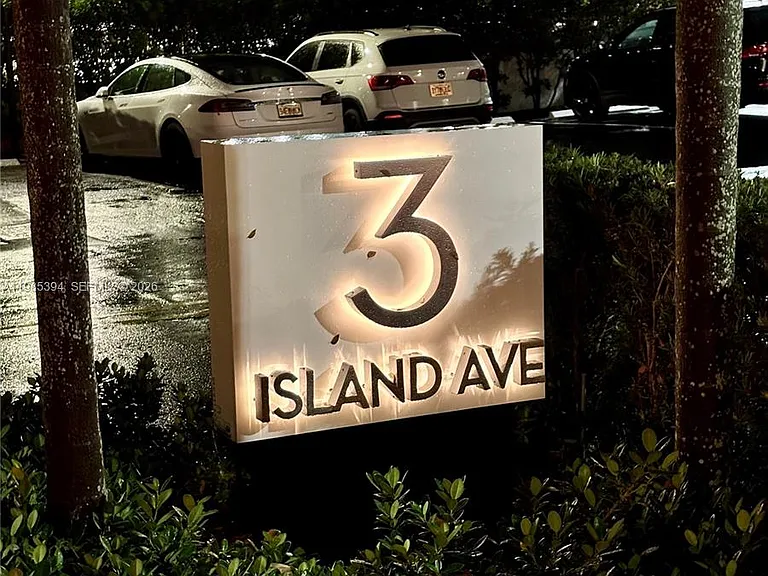 3 Island Ave #4I — Photo 29