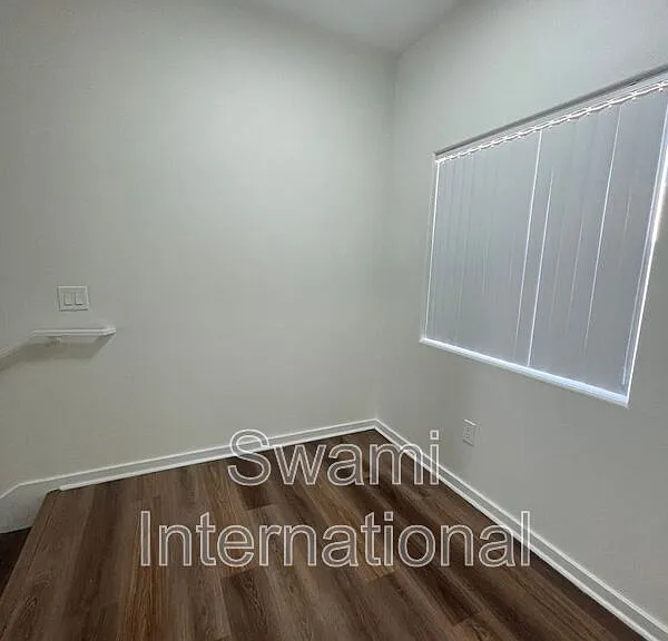 5010 S Figueroa St — Photo 25