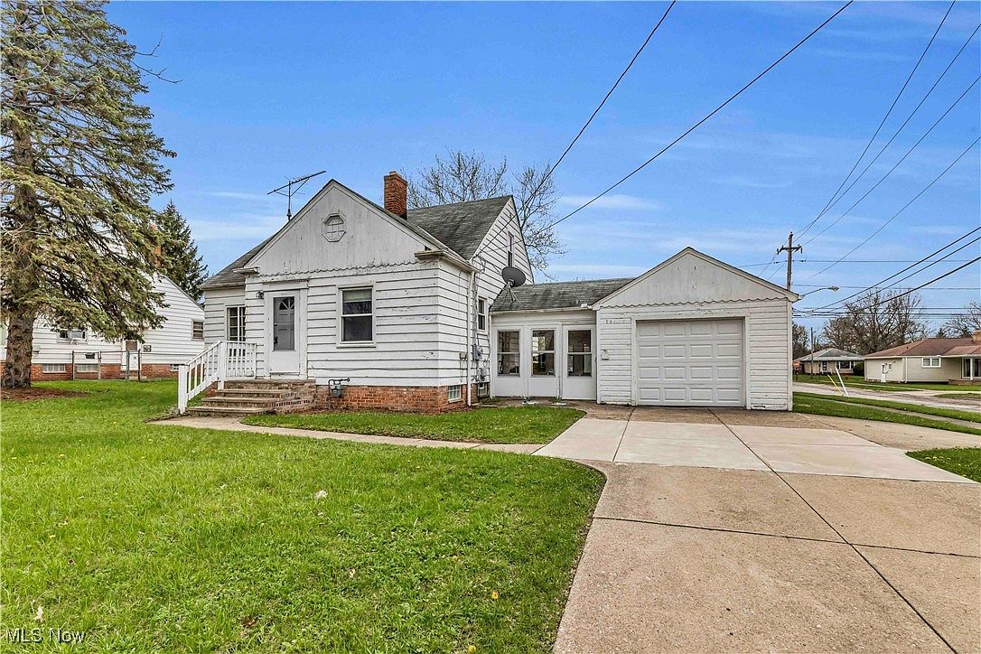 14608 Rockside Rd, Maple Heights, OH 44137 | Zillow