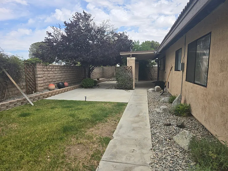 418 Mount Baldy Cir — Photo 15