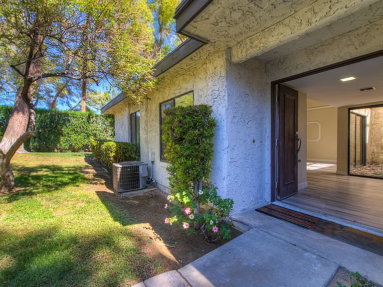 2574 Pera Cir — Photo 39