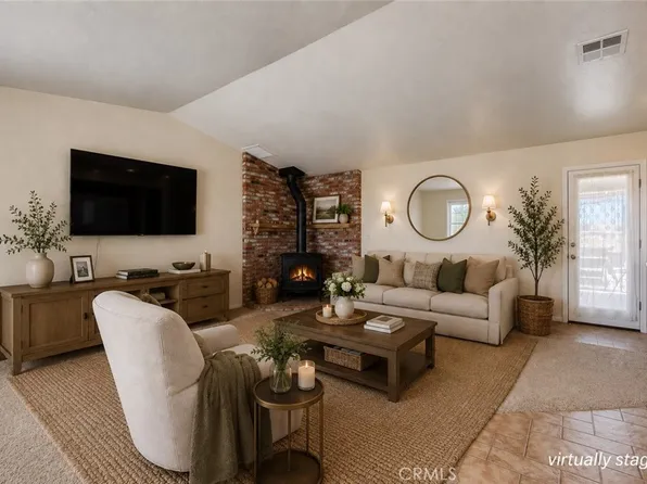 8650 Cowberry Rd, Phelan, CA 92371