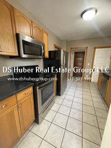 1203 W Michigan Ave, Lansing, MI, 48915