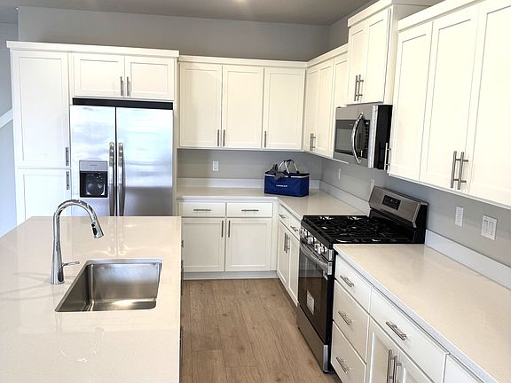 5th image of 31705 NW Turel Dr