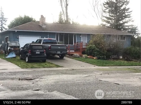 1841 NE 9th Avenue, Oak Harbor, WA 98277