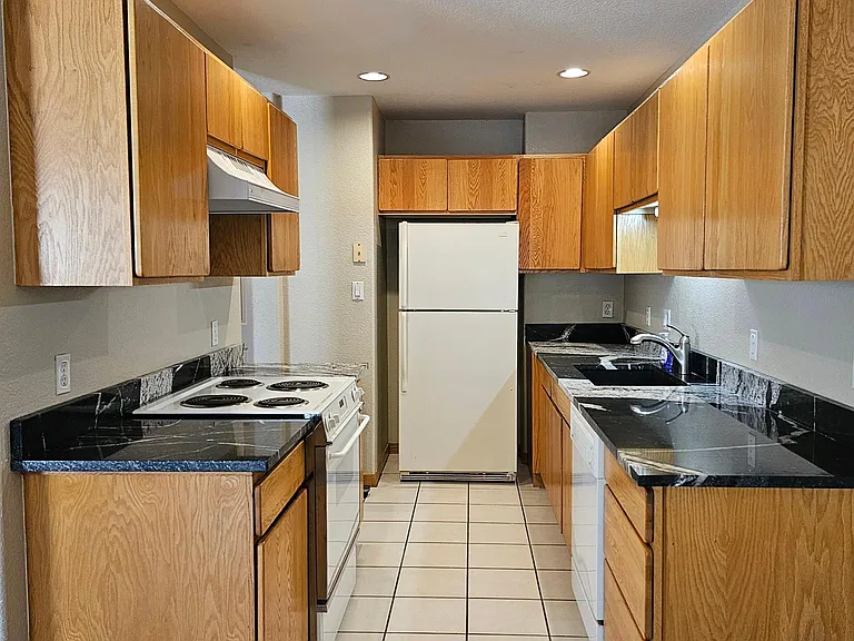 622 Ridgeview Dr — Photo 10