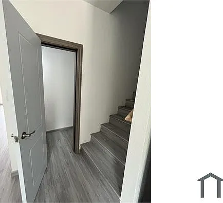3 bed, $1,600 — Photo 2