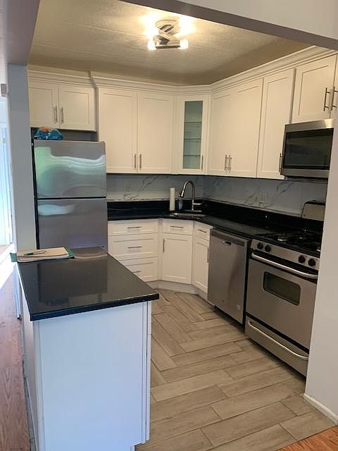 Kitchen (Brand New)