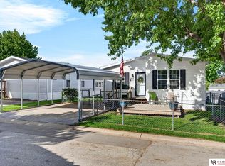 3982 S 151st Plz #172, Omaha, NE 68144