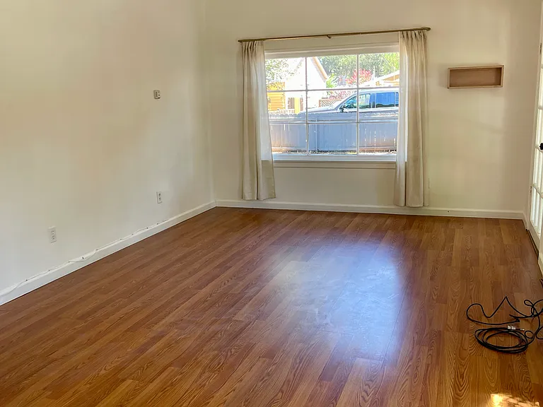125 S Poli St — Photo 9