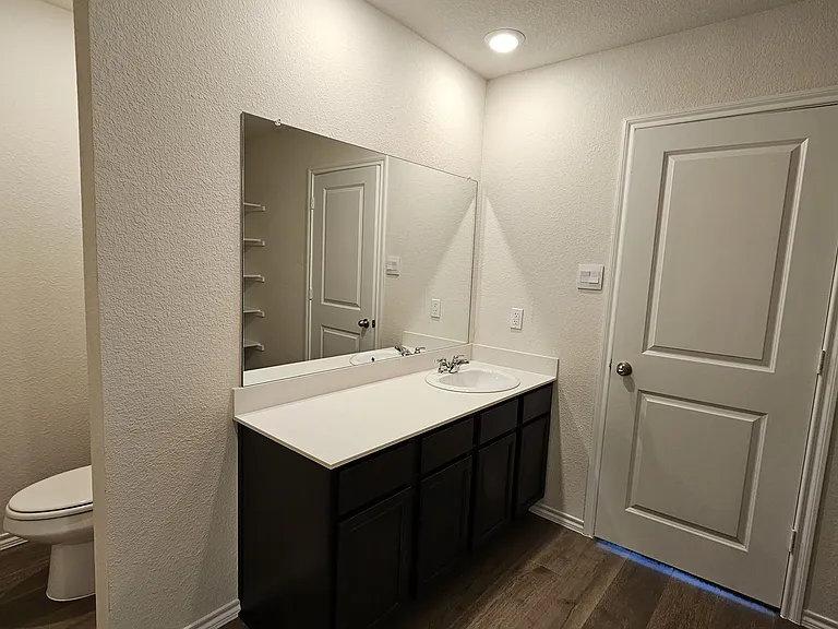 1441 Stuarts Forest Dr — Photo 23