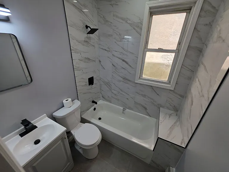 753 W Side Ave #2 — Photo 2
